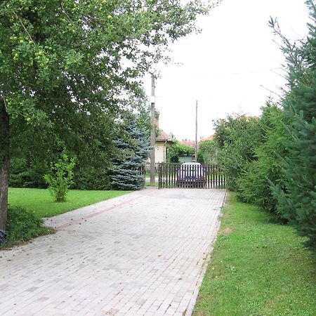 Bundics Vendeghazak Bed & Breakfast Lenti Exterior foto