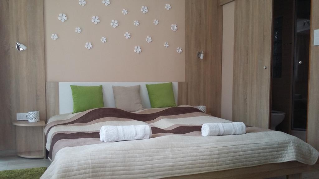 Bundics Vendeghazak Bed & Breakfast Lenti Exterior foto