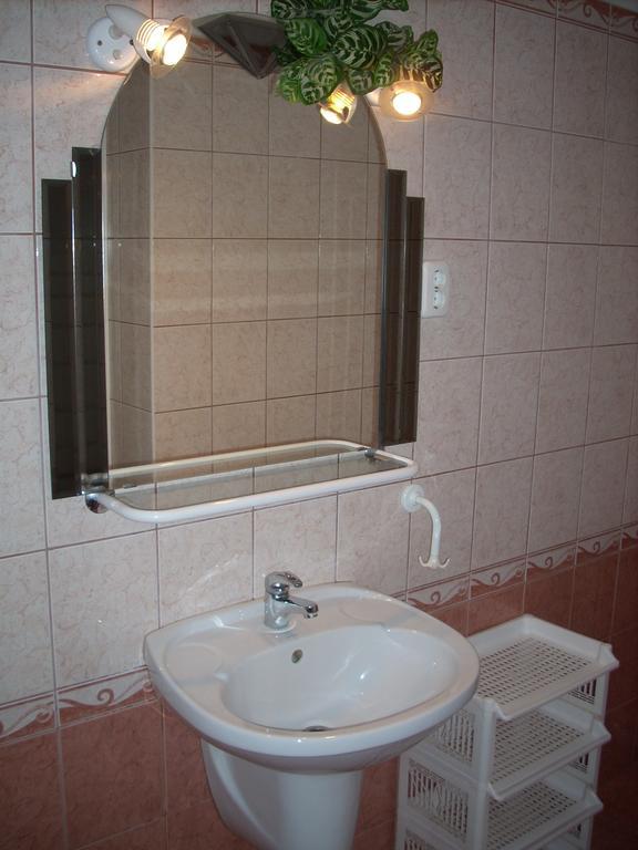 Bundics Vendeghazak Bed & Breakfast Lenti Exterior foto